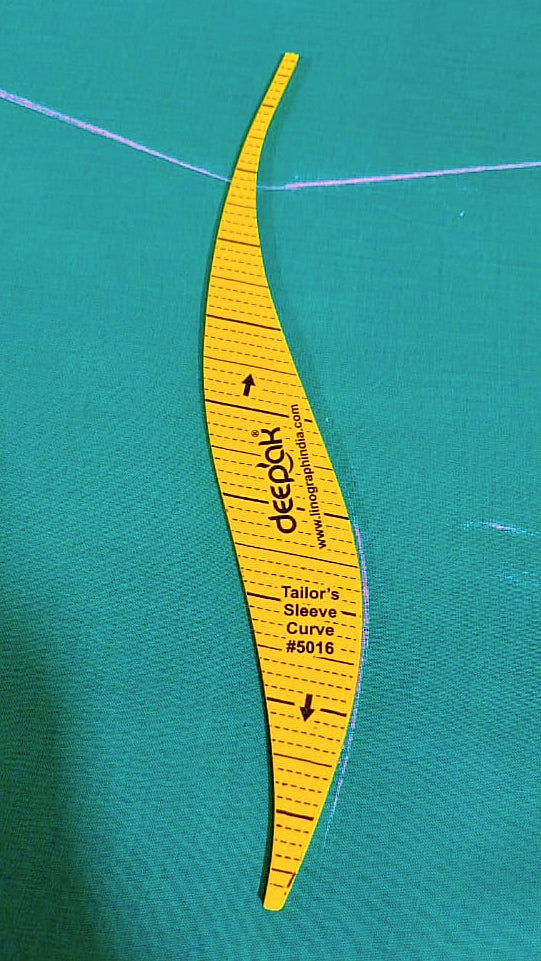 Tailor’s Sleeve Curve Scale